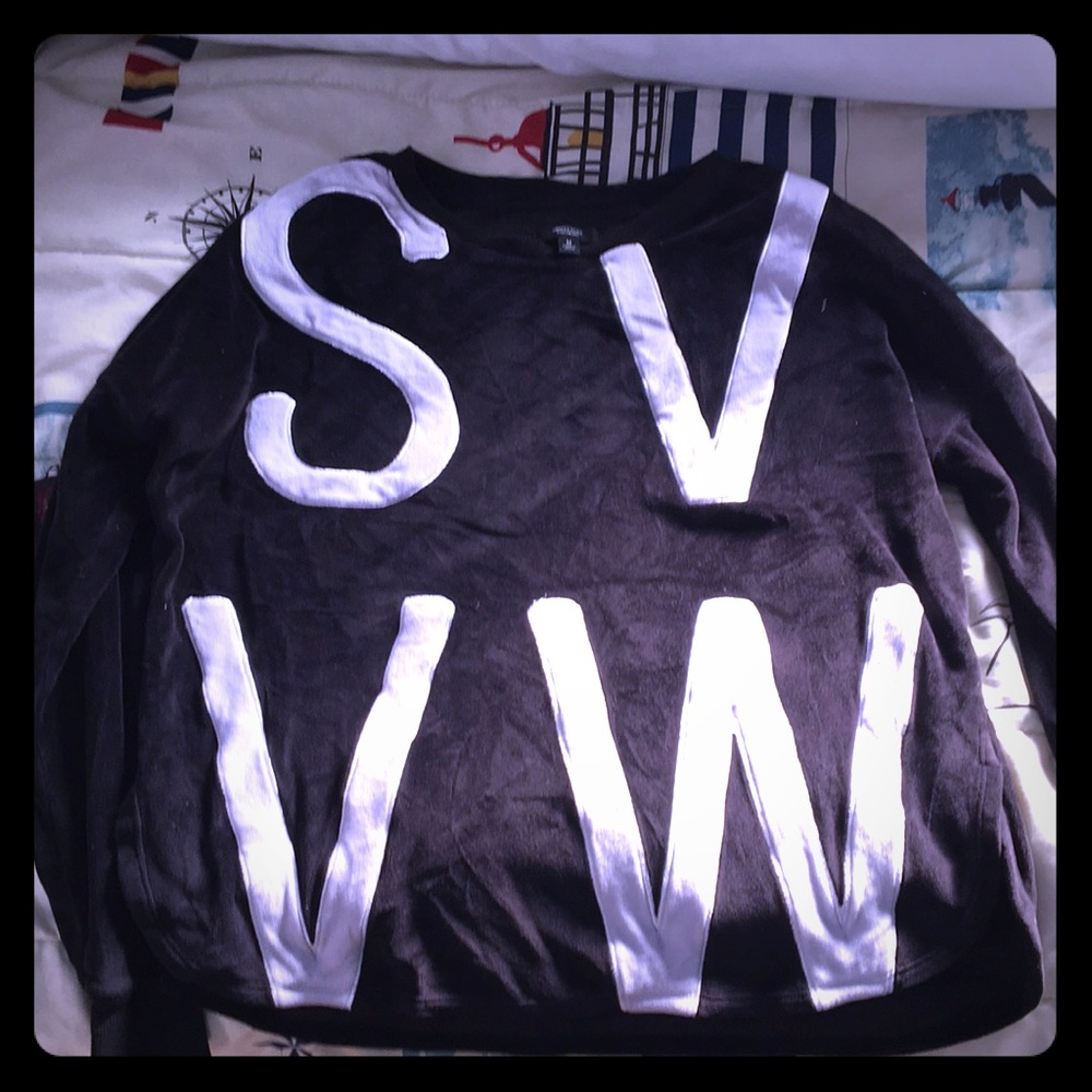 NWOT Vera Wang fleece top